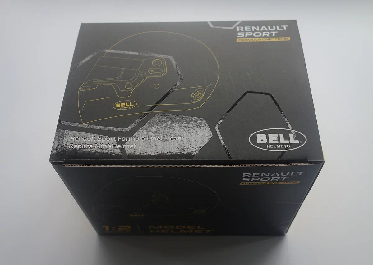 custom corrugated box with spot UV