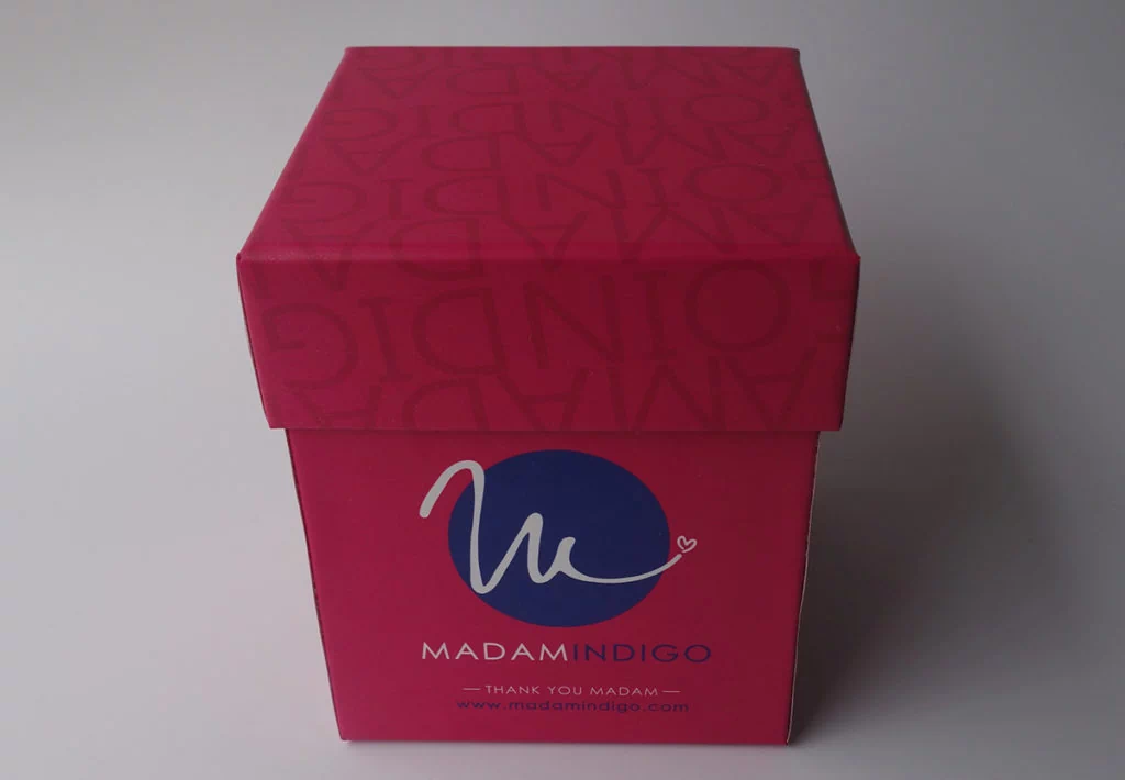 pink color lift off lid rigid box