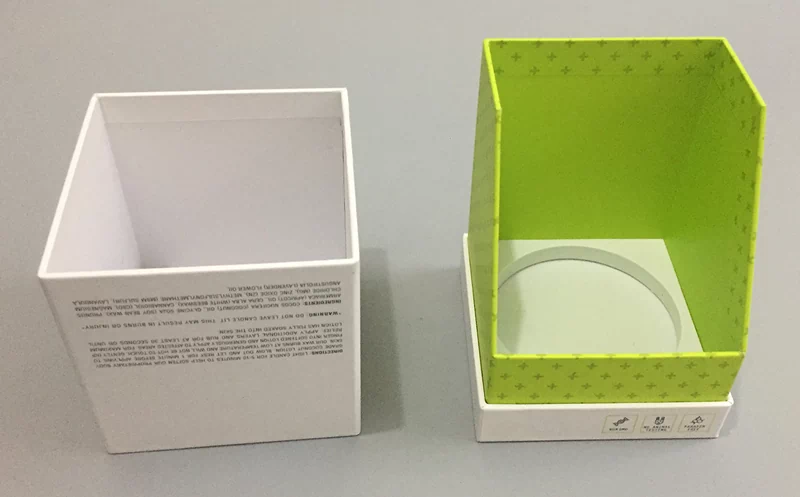 rigid paper box for display