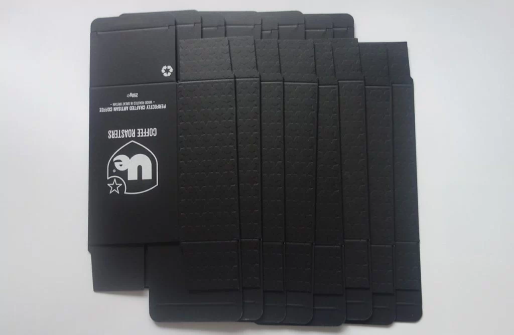 straight tuck end black paper box